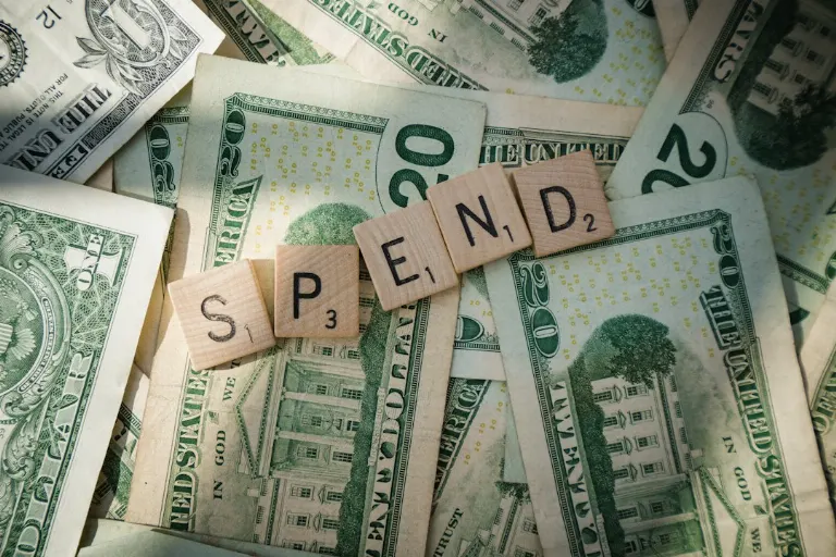 spend — dépenser