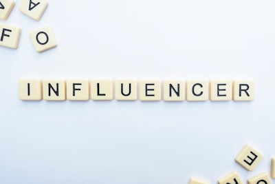 influent — influential