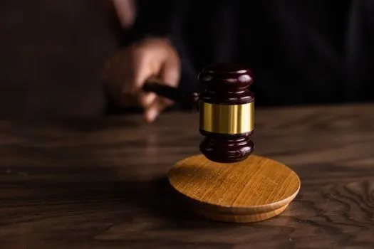 Отменено — Overruled