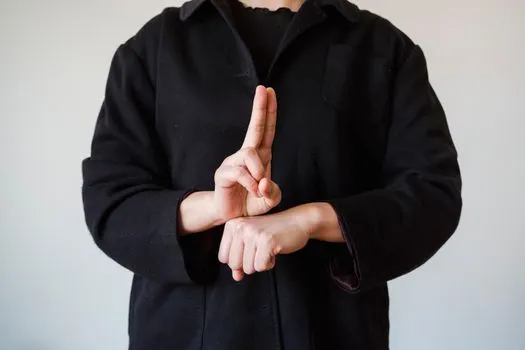 Эксперт по языку тела — Body language expert