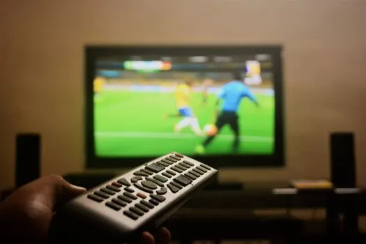 телешоу — TV programı