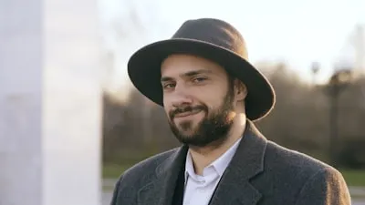kapelusz — şapka