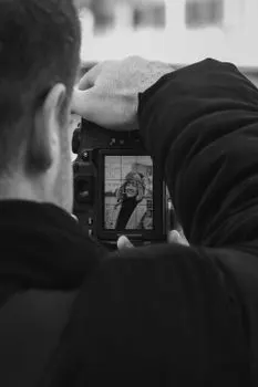 Фотографировать — Photograph