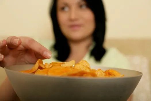 перекусить — grab a bite