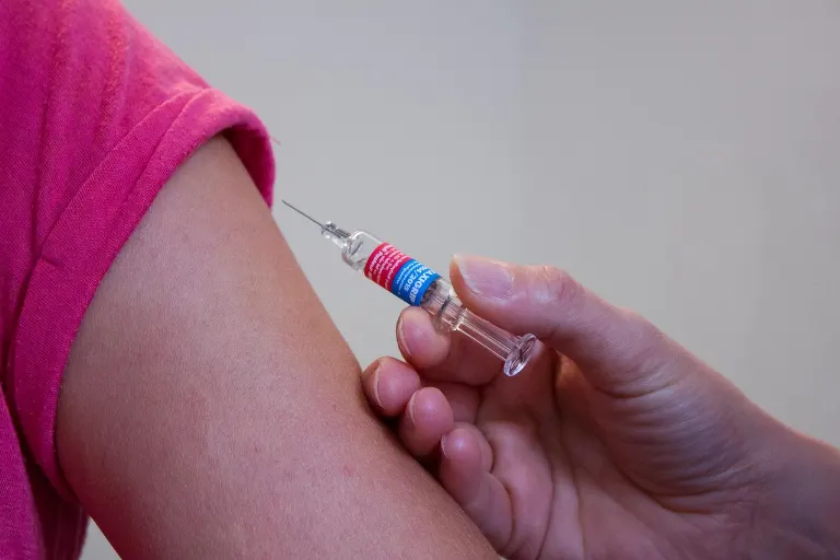 vaccination — vaccination