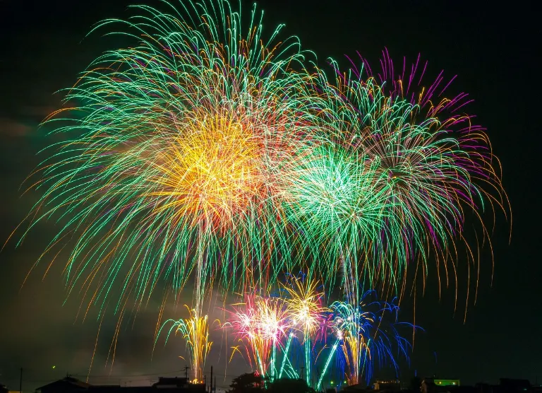 fireworks — fuegos artificiales