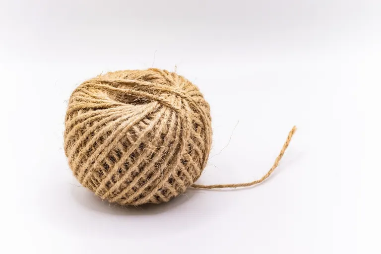 string — ficelle