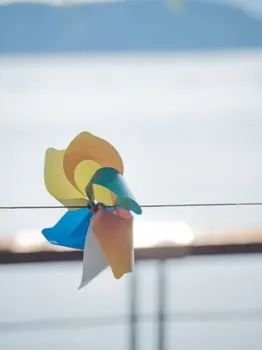 Zmaj leteci od papira — Flying paper kite