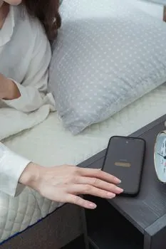 отложить будильник — snooze alarm