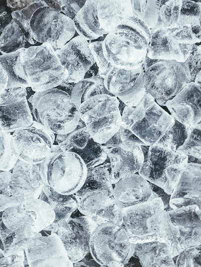 есть мороженое — Eis Essen
