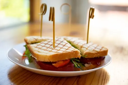 sendvič — panino