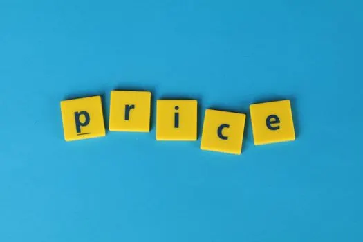 rock-bottom price — precio mínimo