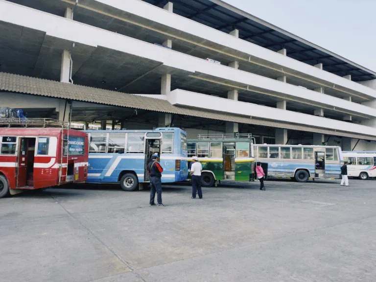autoosta — autobuska stanica