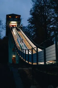 лыжный трамплин — Ski jump