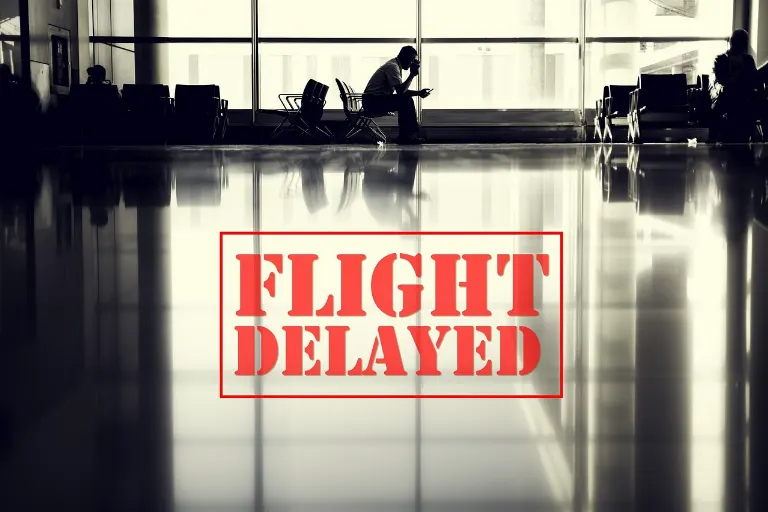 my flight has been delayed — mi vuelo se ha retrasado