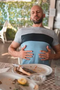 Сытый живот — A full belly