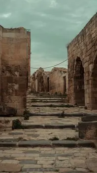 eski şehir — cidade velha