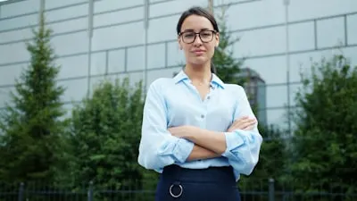 Have a successful career — tener una carrera exitosa
