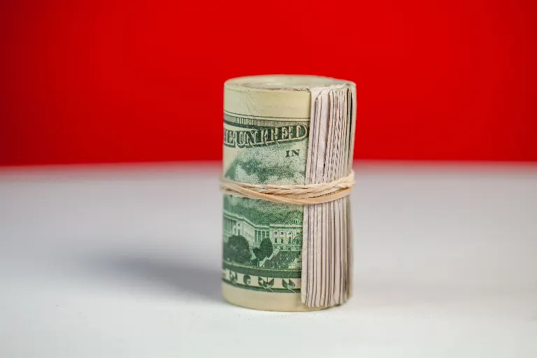 rahas suplema — nadar en dinero