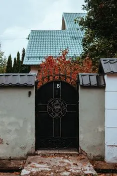 bahçe kapısı — kapija