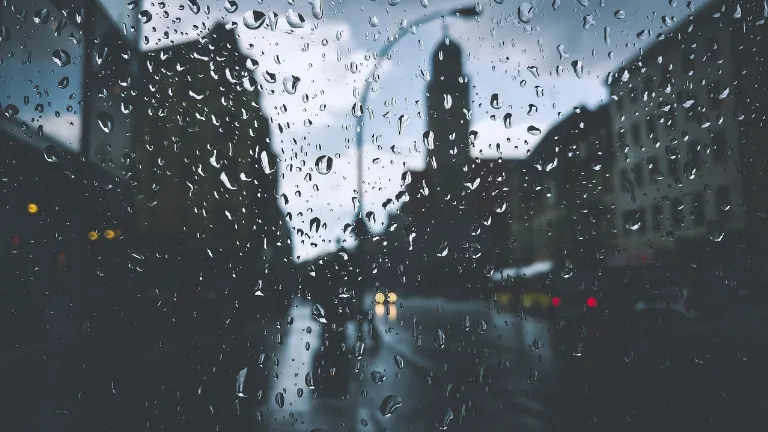 gloomy — sombre