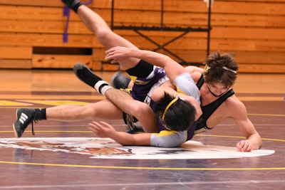 wrestler — lutteur