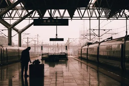 Ich habe den Zug verpasst — Ho perso il treno