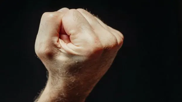 сжимать — clenching