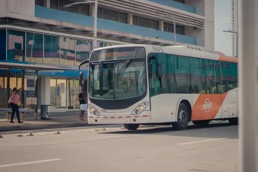 autobuski — dell'autobus