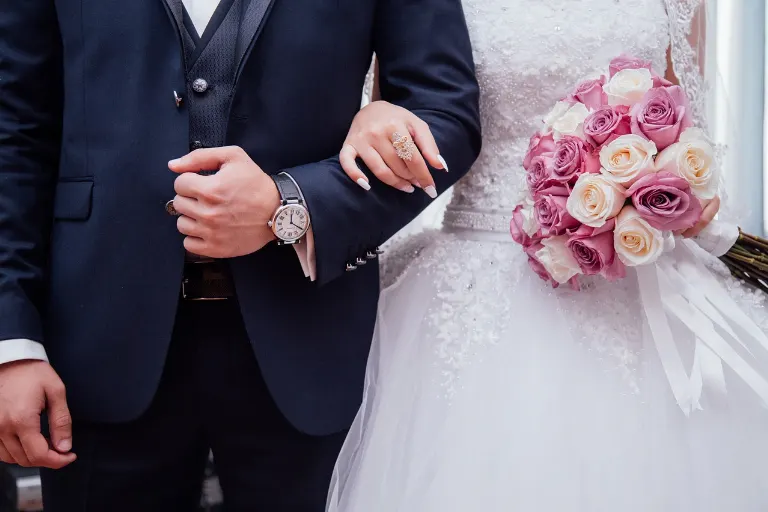 groom — marié