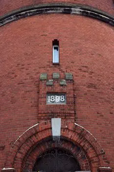 Jahrhundert — century