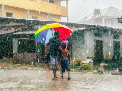 pljusak — Downpour