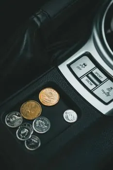 Бардачок — Glove compartment