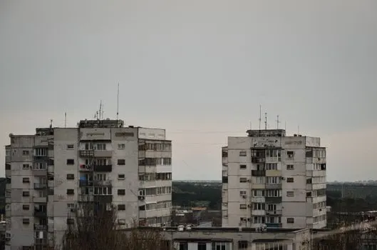 Nema dovoljno zelenila — There isn't enough greenery