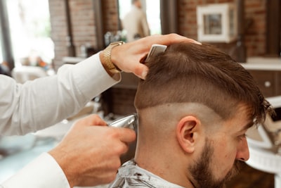buzz cut — coupe à ras