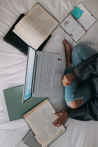 I'm studying — je révise