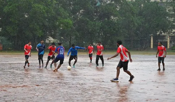 rained-out game — match annulé pour cause de pluie