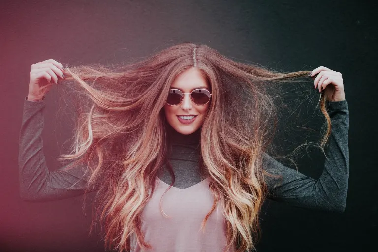 hair — cheveux