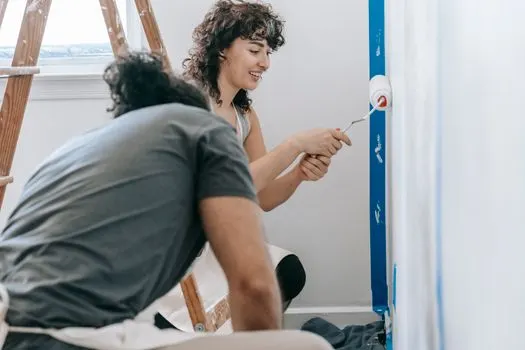 Wir renovieren gerade — Estamos a fazer obras