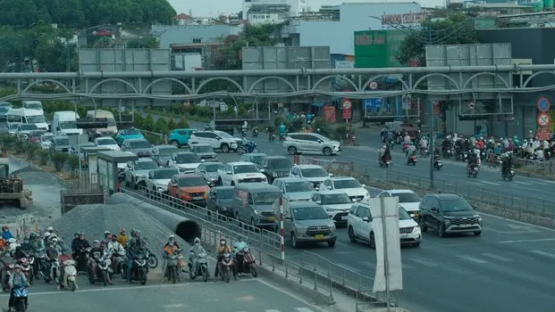 Интенсивное движение — Heavy traffic