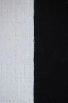 серый — Grey