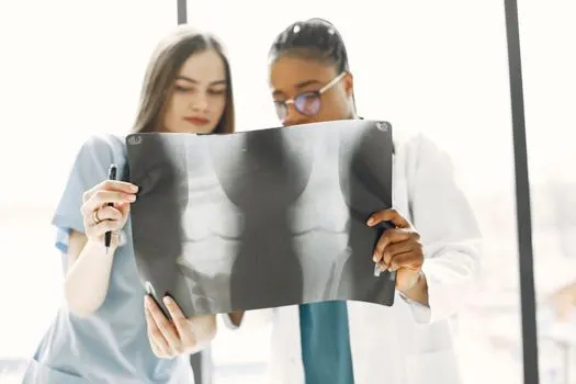 Orthopäde — ortopedist