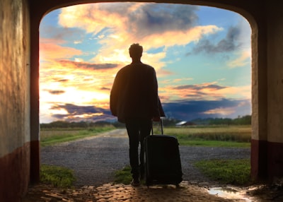 weary traveler — voyageur fatigué
