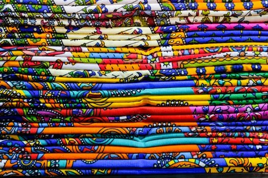 с узором — patterned