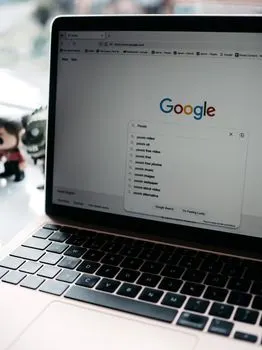 Um eine Websuche durchzuführen — To conduct a web search