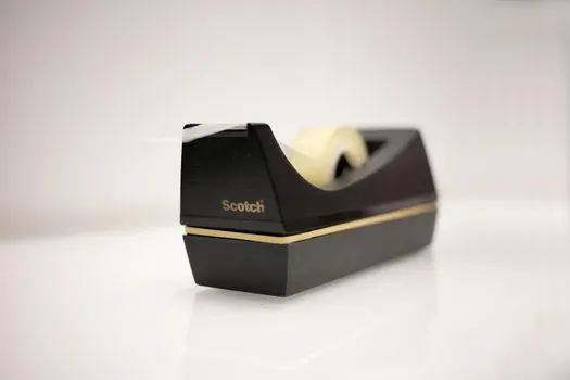 скотч — Scotch tape