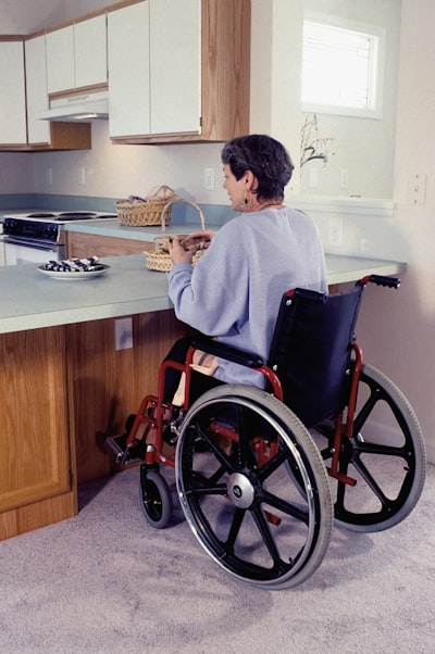 wheelchair ramp — rampe d'accès