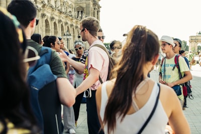 visite guidée — guided tour