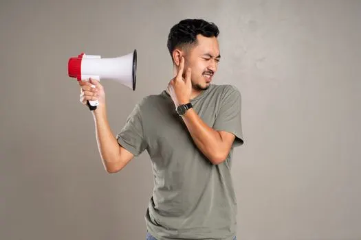 Оглушительный — Deafening