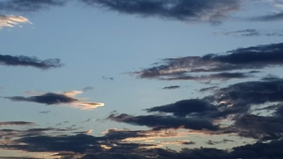 un autre — ein anderer